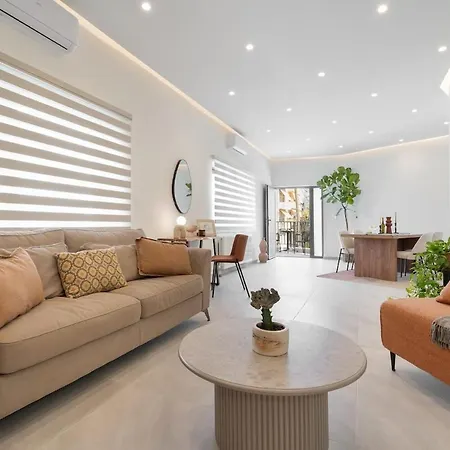 Coralie 3 Bedroom 40m From The